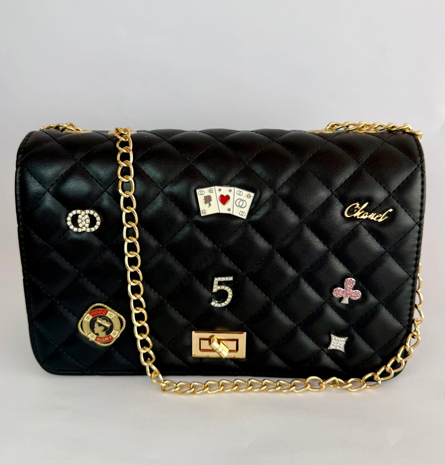 Bolso con pines